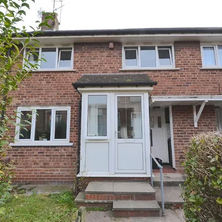 Entire 4-bed House & Parking, Steps From Icc & Utilita Arena & Broad Street Holiday home Birmingham
